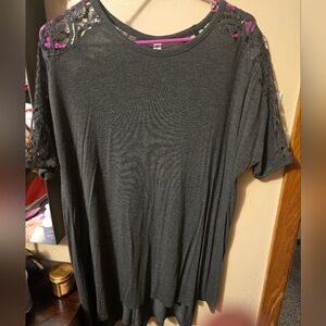 Zenana Outfitters Charcoal Lace Sleeve Tee
